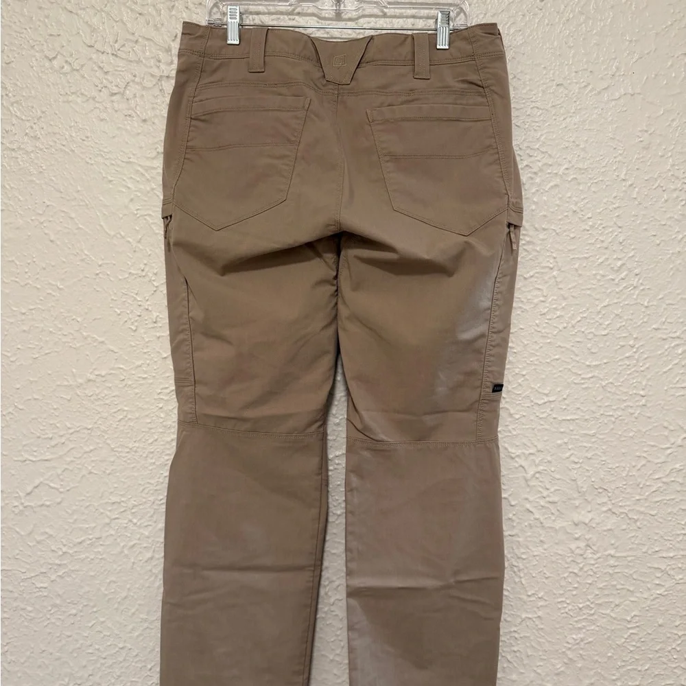 5.11® MEN’S REGULAR FIT STRETCH APEX® CARGO PANT - Picture 2 of 4